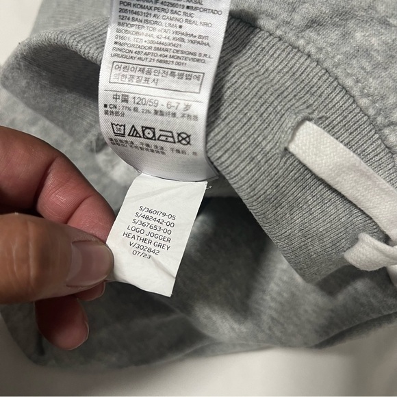 GAP Kids Girls Size Small 6-7 Gray & Pink Jogger Sweatpants Set Full Zip Hoodie - Picture 15 of 15